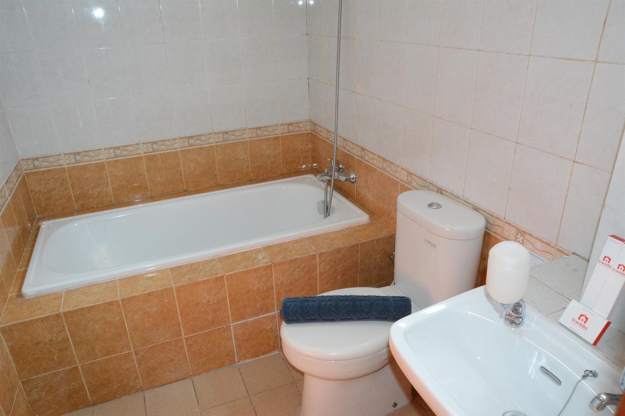 3Br Grand Palace With Private Bathtub By Travelio Jakarta Exterior photo